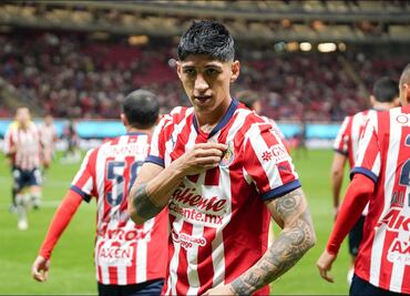 Con gol de Alan Pulido, las Chivas vencen 2-1 a los Xolos en el cierre de la Jornada 6