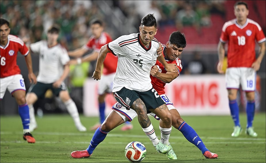 México y Chile empatan sin anotaciones en el primer tiempo / FOTO: Imago7
