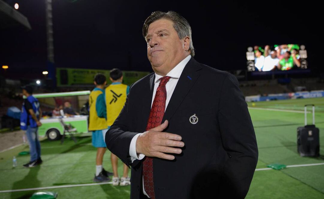 Piojo mencionó que hay muchos técnicos preocupados por la regla del menor. Foto: Imago7.