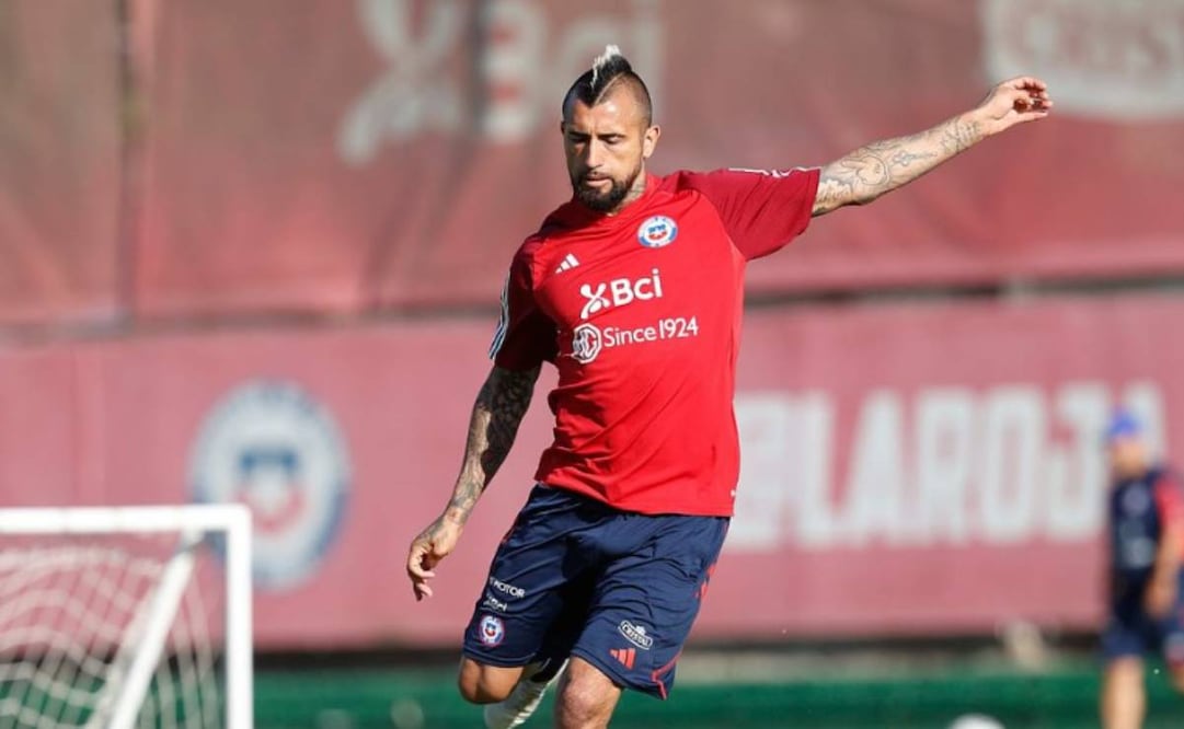Vidal lanzó una fuerte critica a compañeros y al entrenador. Foto: kingarturo23oficial