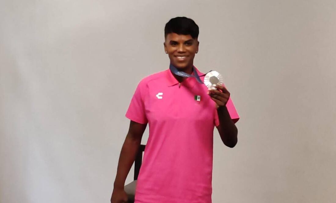 Prisca dedicó esta medalla a todas las mujeres para que se inspiren a hacer lo que más les gusta.  Foto: Oscar Torres