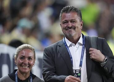 Carlos Hermosillo anunció la sensible muerte de uno de los miembros de su familia