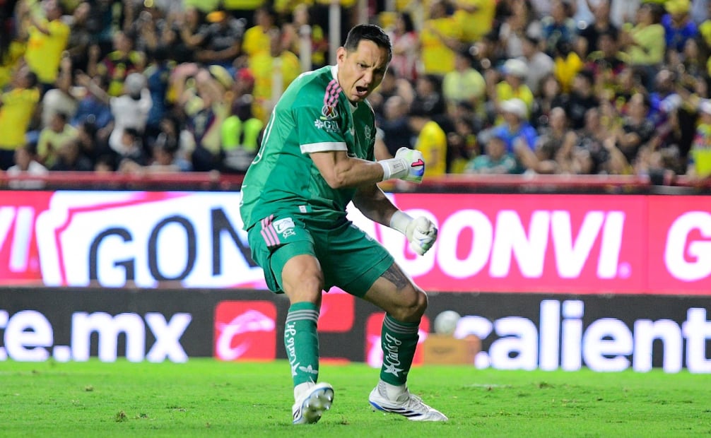 Rodolfo Cota en la celebración del gol americanista / Foto: Imago7