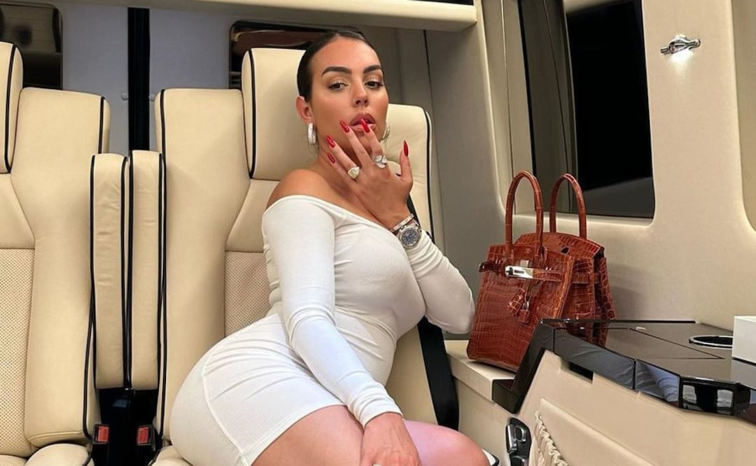 Posible embarazo de Georgina Rodríguez desata rumores en sus vacaciones. Fuente: Instagram @georginagio