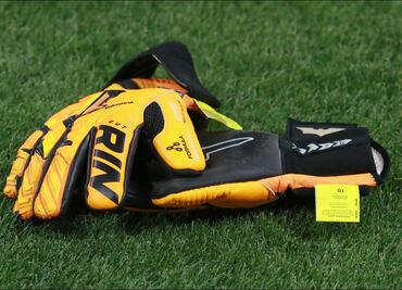 Portero terminó herido tras sufrir un asalto a mano armada; se dirigía al entrenamiento de su club