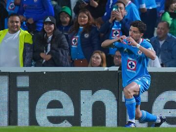 Cruz Azul derrota por la mínima diferencia al peor Santos de la historia