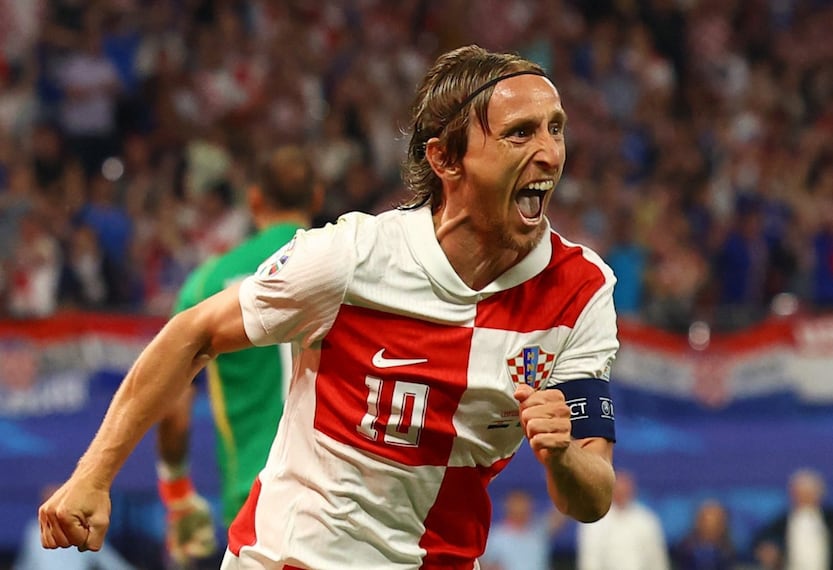 Luka Modric, durante un juego con la selección de Croacia. FOTO: AP