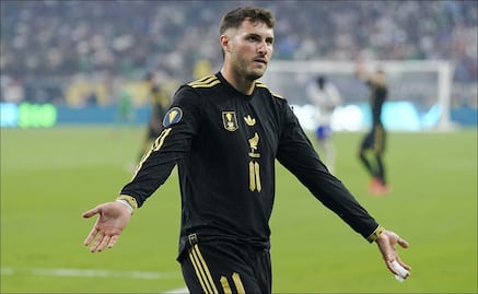 Santiago Giménez no podrá ser convocado por Javier Aguirre para la Selección Mexicana