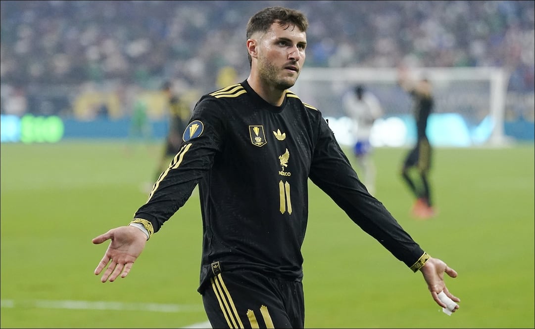 Santiago Giménez. FOTO: Imago7