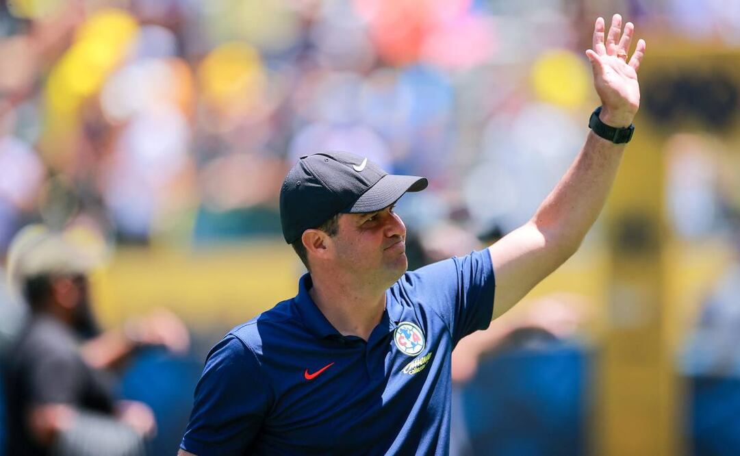 El técnico brasileño asegura que el tricampeonato puede llegar. Foto: Imago7.