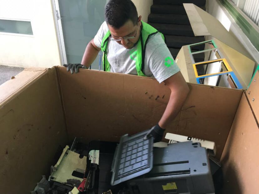 Basura electrónica: 10 centros de acopio en los que la puedes reciclar
