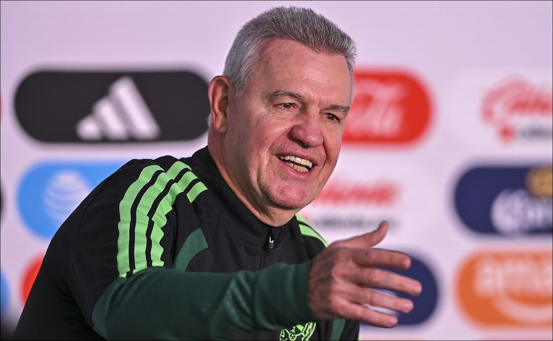 Javier Aguirre, durante su conferencia de prensa previa a partido ante Portugal en el Estadio Azteca. FOTO: Imago7