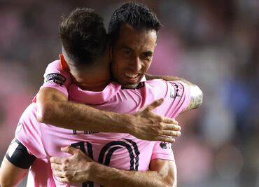 Sergio Busquets reveló de qué hablan cuando están de vacaciones con Leo Messi