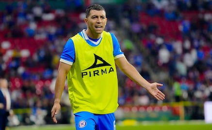 Cruz Azul tendría acordada la salida de Erik Lira al Al Jazira sin el sí del jugador