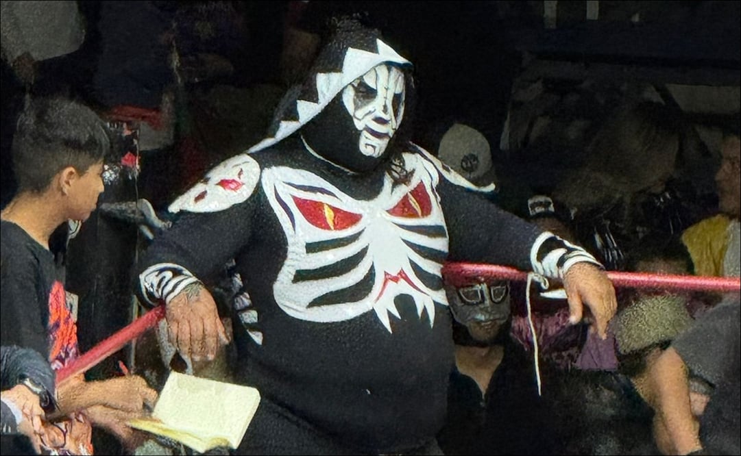L.A. Park descansa en un esquinero durante una función de lucha libre. FOTO: Especial