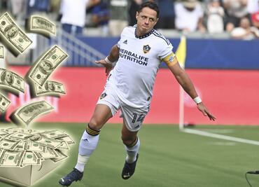 ¡Va a ganar un dineral! Chicharito Hernández tendrá un salario millonario con las Chivas