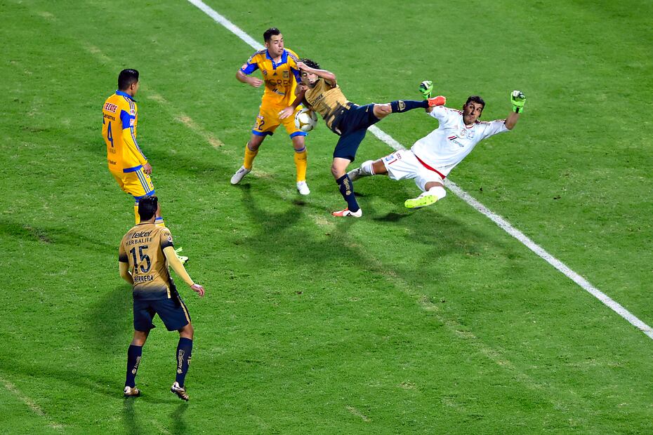 Final del Torneo Apertura 2015 entre Pumas y Tigres - Foto: Imago7