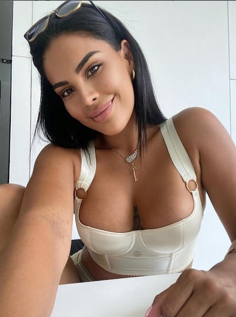 10 fotos de Tefi Valenzuela, la cantante que busca conquistar Survivor México 2022