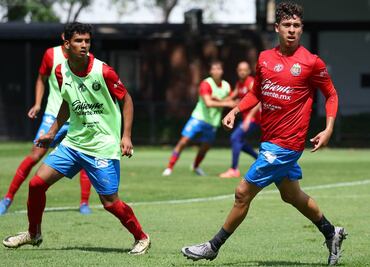 Sergio Dipp, amigo de Chicharito, explotó en contra de las Chivas: "Sus refuerzos son de relleno"