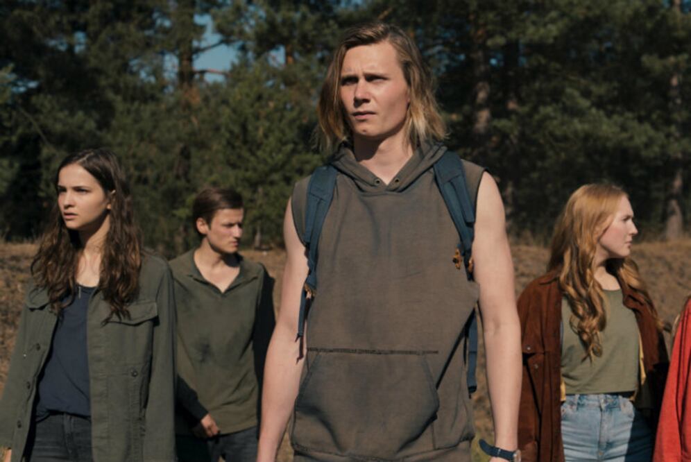 Winden es una urbe donde un misterioso portal une distintas épocas, separadas por lapsos de 33 años. Jonas Kahnwald ha viajado al 2052. Pero el apocalipsis debe llegar. (Foto: Netflix)