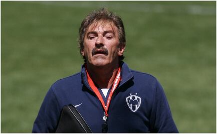 Exjugador de Rayados aceptó que le 'tendieron la cama' a Ricardo La Volpe en 2008