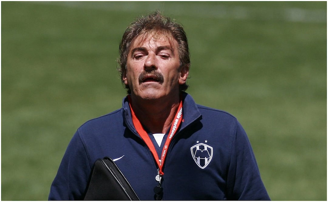 Ricardo La Volpe con Ratyados en 2008 / FOTO: Interna UD