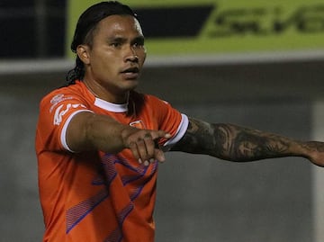 Gullit Peña se aleja de los escándalos y abre un nuevo negocio; este es el paradero del exfutbolista