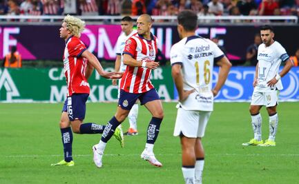 Chicharito Hernández, luego de 14 años, volvió a jugar un partido de Liga con las Chivas