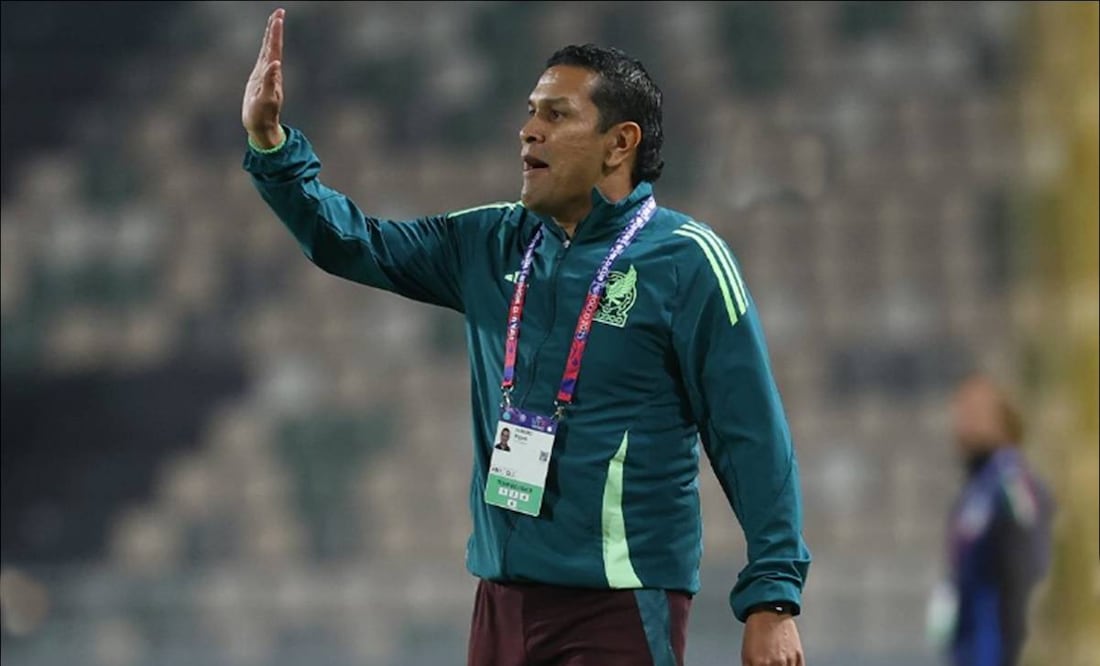 Miguel Gamero, técnico de la Selección Mexicana Sub 17 que participa en el Mundial de la categoría de Marruecos 2025. FOTO: @miseleccionfem