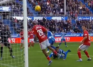 VIDEO: Julián Araujo: así fue la soberbia salvada del defensa mexicano que valió la victoria de Las Palmas