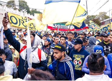 Afición del América lleva serenata a las Águilas y dejan recadito a los Tigres con épico canto