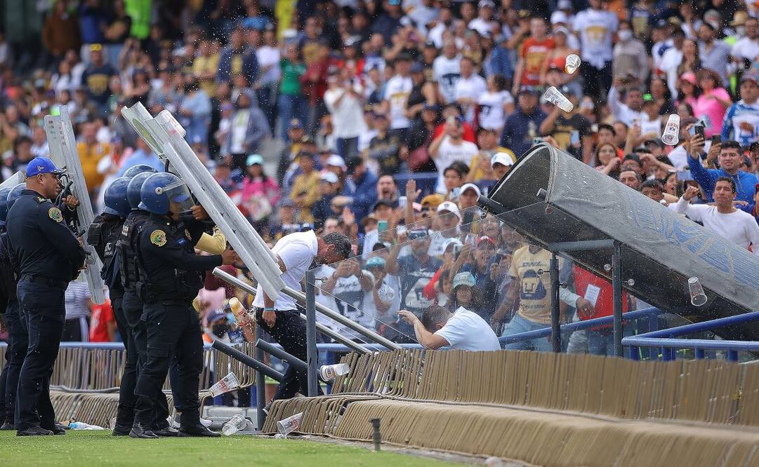 Rafa Puente se ganó el desprecio de los aficionados de los Pumas por los malos resultados. Foto: Imago7