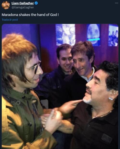 Oasis logro conocer a Maradona en una escena surrealista. Fuente: Instagram @oasis