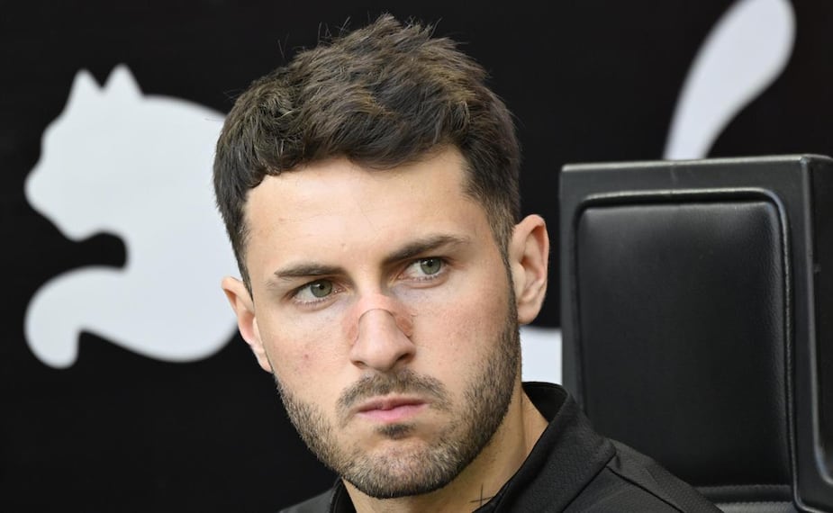 Santi Giménez se queda sin minutos frente a la Juventus / Foto: EFE