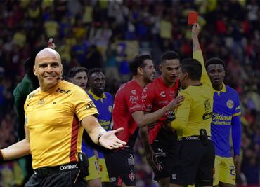 'Paco' Chacón: 'Casualidad que siempre el 'Cantante' Guerrero pite al América en partidos bravos'