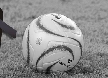 ¡Tragedia en el futbol! Jugador de 13 años pierde la vida tras sufrir una descarga eléctrica