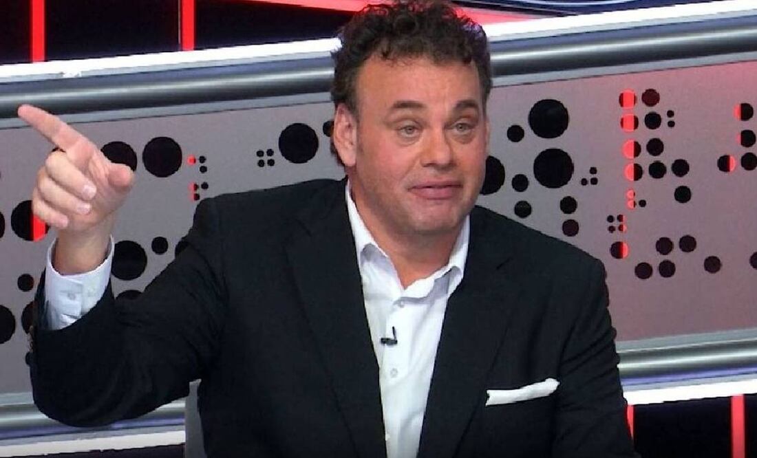 David Faitelson fue tundido en redes sociales por disculparse con Rafa Puente. Foto: Especial