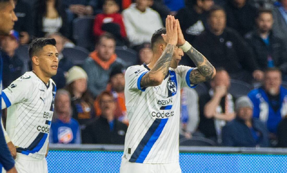 Brandon Vázquez festeja el gol que le metió a su exequipo en Concachampions. Foto: @Rayados
