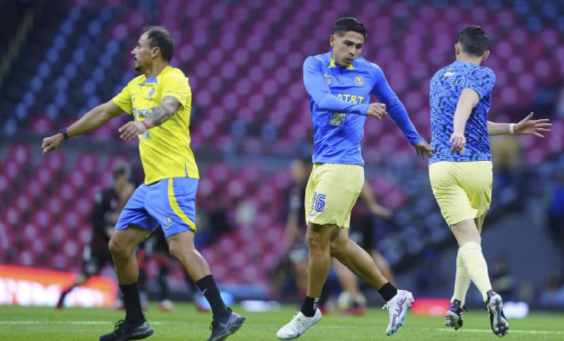 Salvador Reyes se siente contento de no haber salido del América este torneo: Imago7