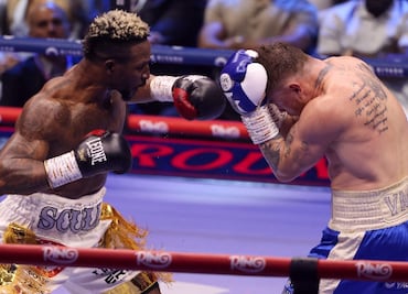 William Scull asegura que el Canelo Álvarez le ganó sin darle golpes