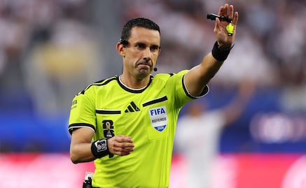 César Arturo Ramos no se va del Mundial, la FIFA no lo cortó después de Octavos