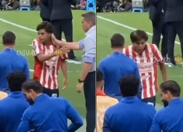 Técnico de Chivas le dio cachetada a un jugador en pleno partido ¿Cuál fue el motivo?