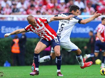 ¿Crisis en el Rebaño? Chivas no encuentra la fórmula del triunfo y empata 1-1 ante Querétaro