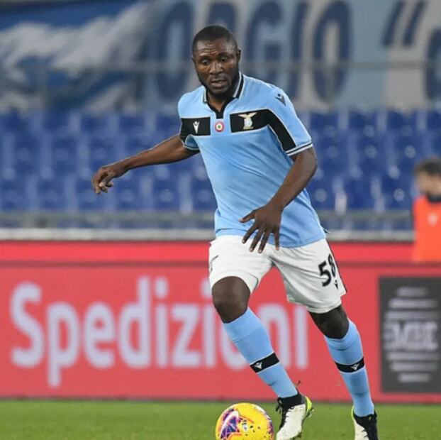 Joseph Minala, en un partido con la Lazio. FOTO: Especial