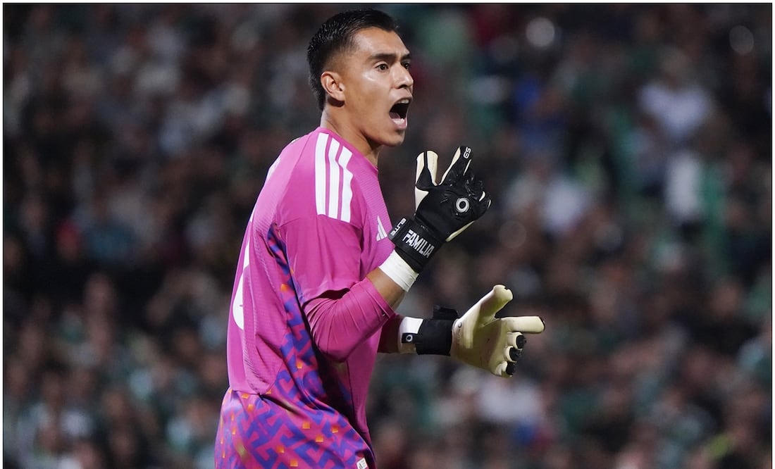 Raúl Rangel en el partido vs Uruguay Foto: Imago7