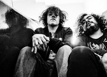 Black Roger llega a la escena musical “Levantando Polvo”