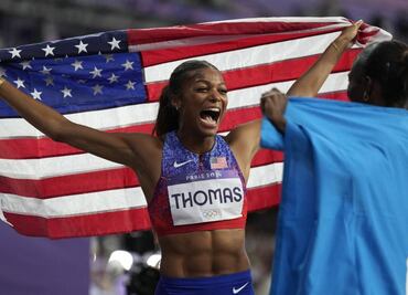 Estados Unidos arrasa y se lleva las medallas en los 4x400 femenil y varonil
