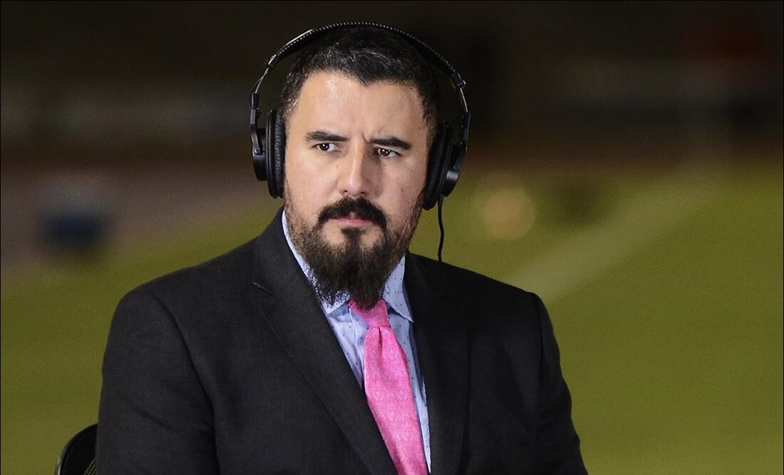 Álvaro Morales denunció hackeo y aprovechó para mofarse de la afición de Chivas y Pumas / FOTO: Imago7
