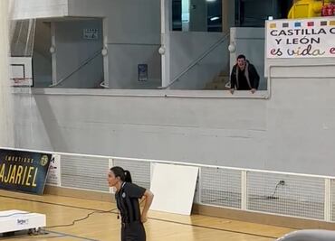 La árbitra Paula Lema tuvo que detener un partido por recibir insultos machistas