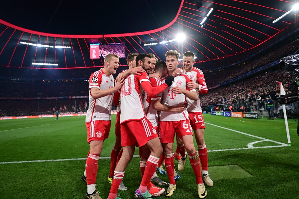Bayern Múnich en festejo durante los Cuartos de Final de la Champions League - Foto: AP